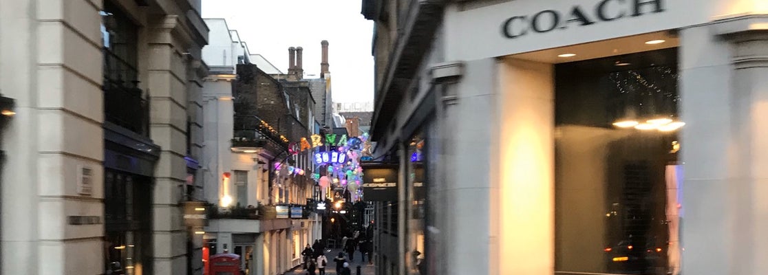 carnaby street,duty free shop carnaby street