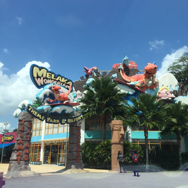 melaka wonderland theme park & resort