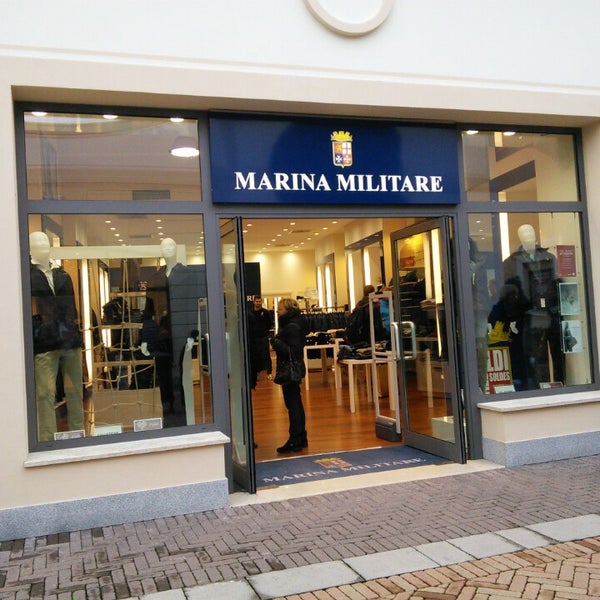Бывший Магазин Марина