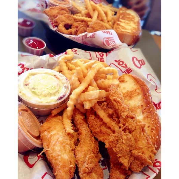 chicken fingers,chickenfingers raising cane"s chicken fingers