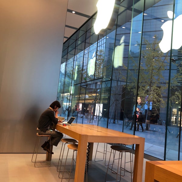 apple 华贸购物中心