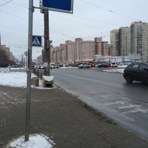 Магазин Перекресток Просвещения 74