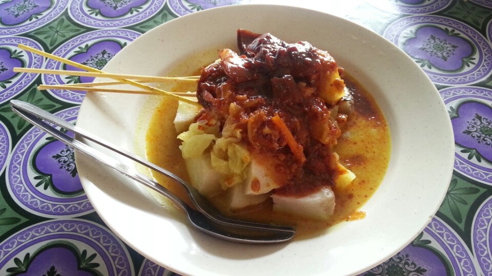Lontong Satay Simpang Lima