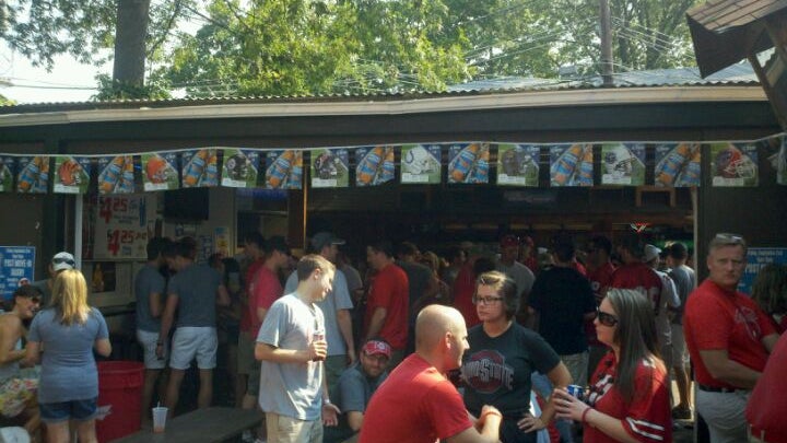Out R Inn Out-R-Inn - 20 E Frambes Ave, Columbus