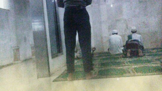 Masjid AT-TAUBAH ( dpn KoramiL Gunung Putri ) jL.Mercedes Benz, Cicadas, Gunung Putri, Kab.Bogor