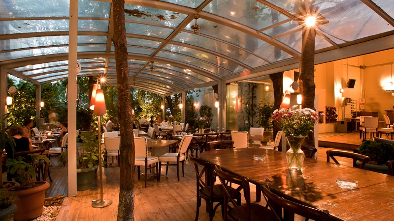 cezayir-restaurant-firuza-a-mah-hayriye-cad-no-12-beyo-lu