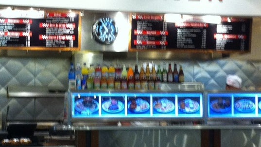 Euro Cafe and Hudson Booksellers SFO Intl Term