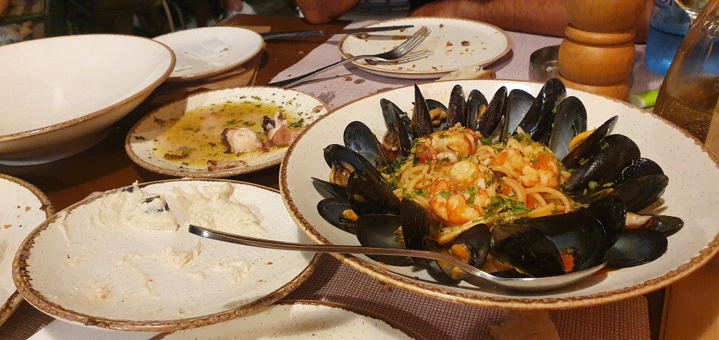 greek-restaurant