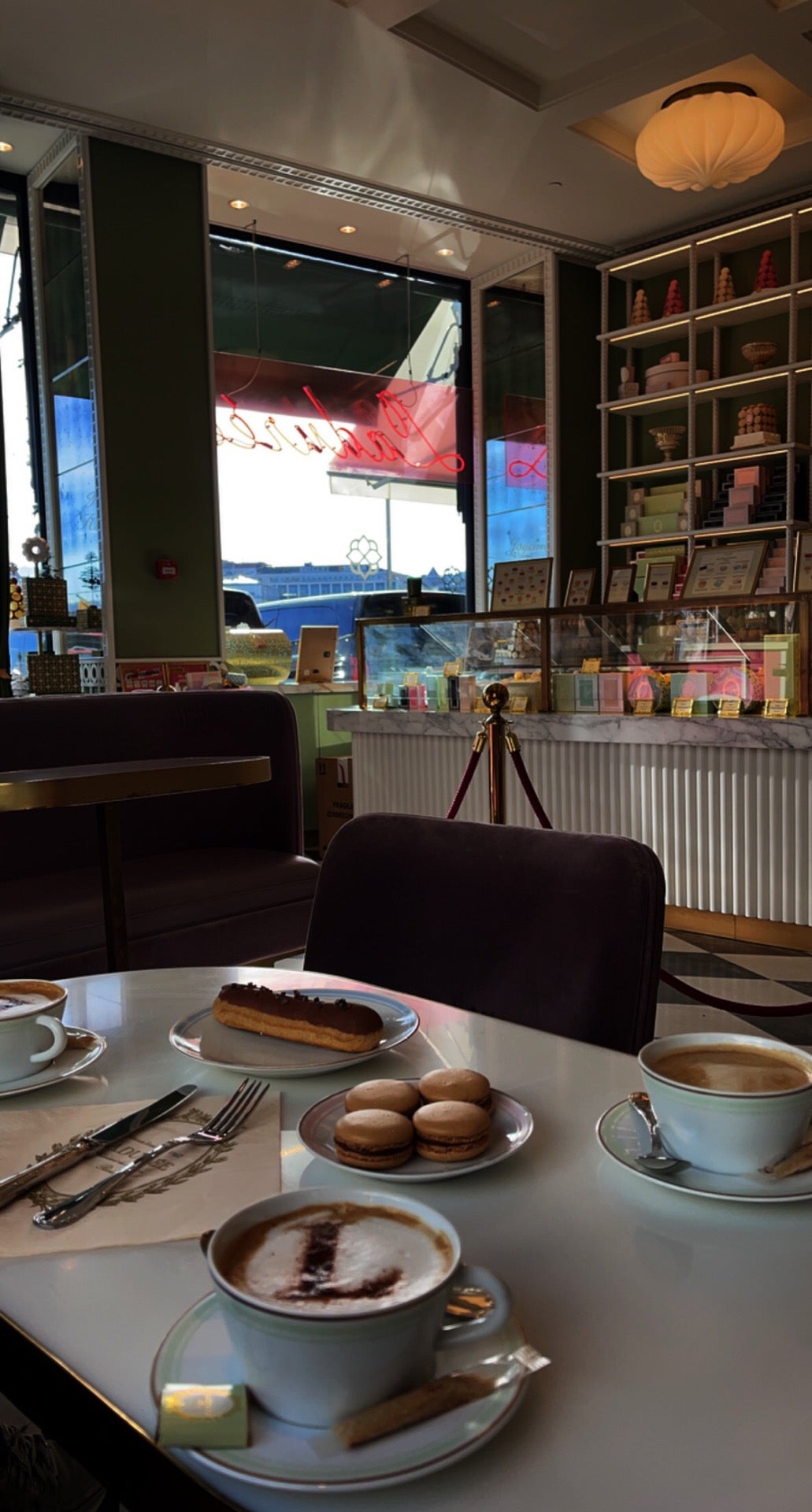 pastry-shop