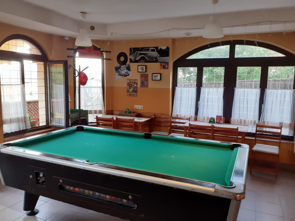 pub