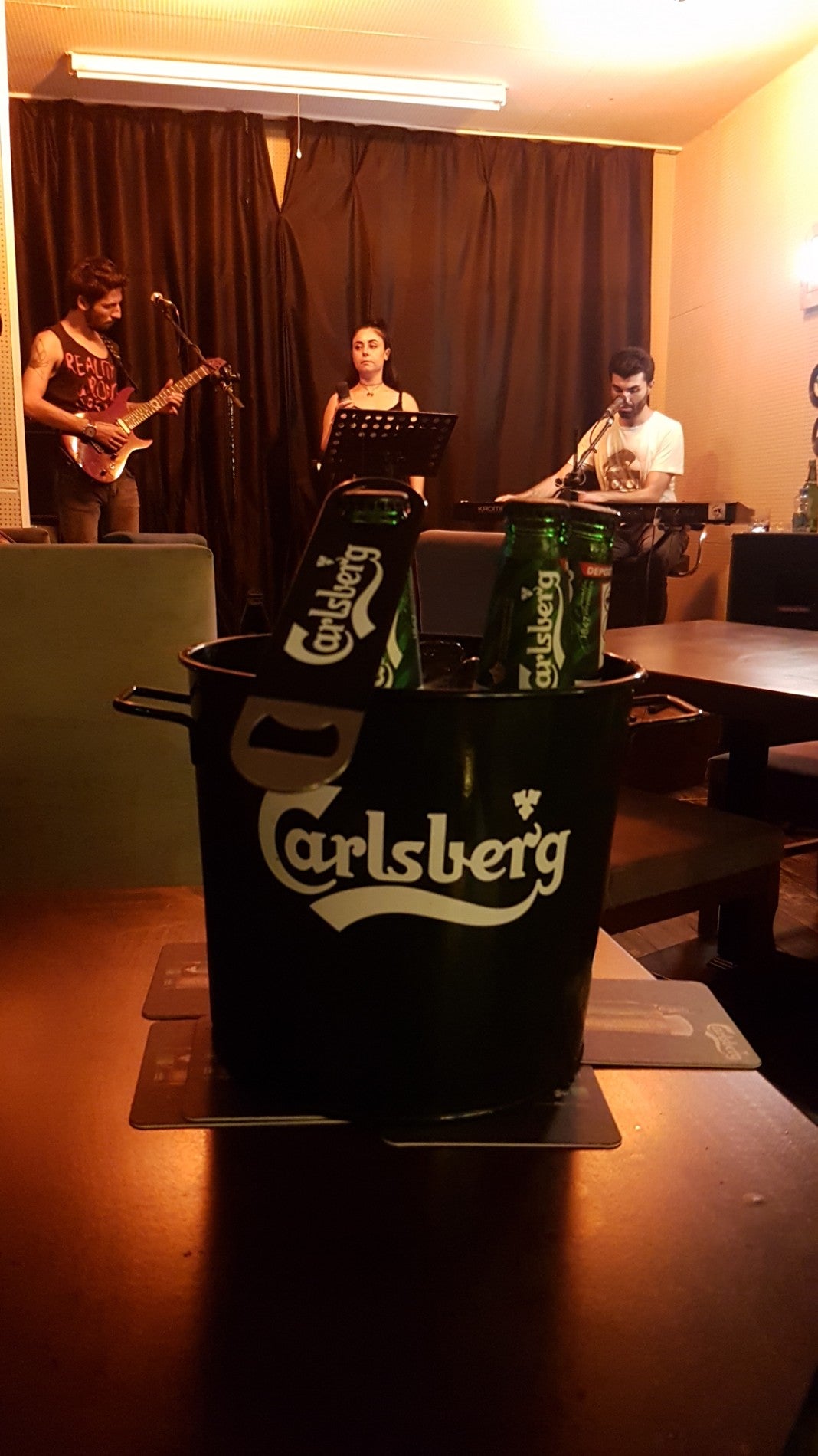 bar
