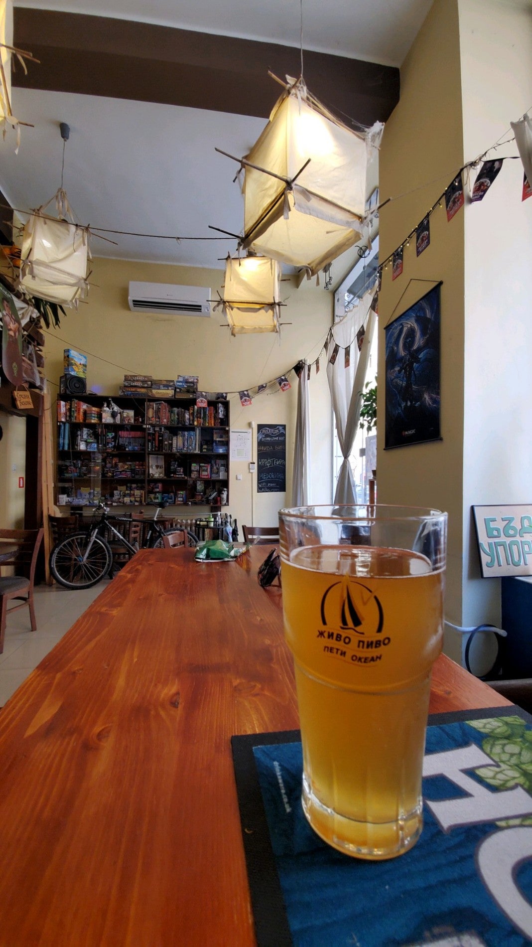 gaming-cafe