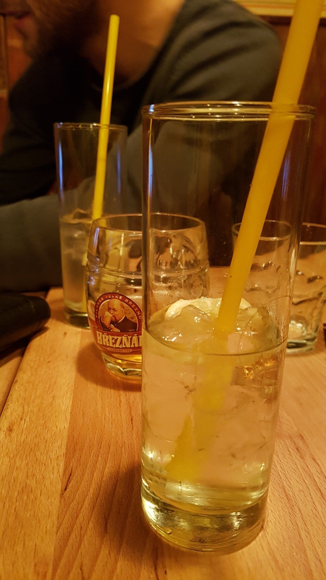 bar