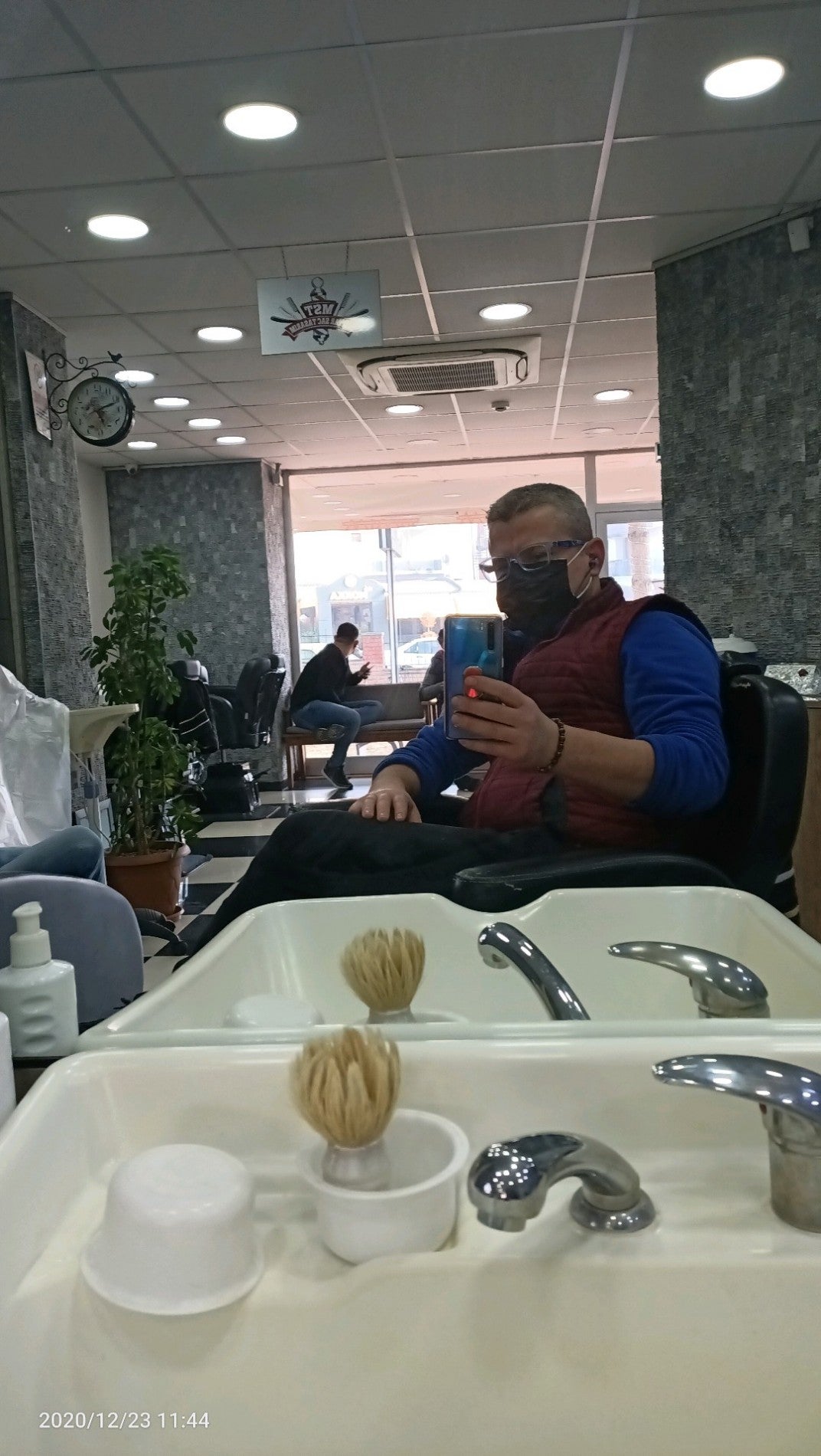 salon-barbershop