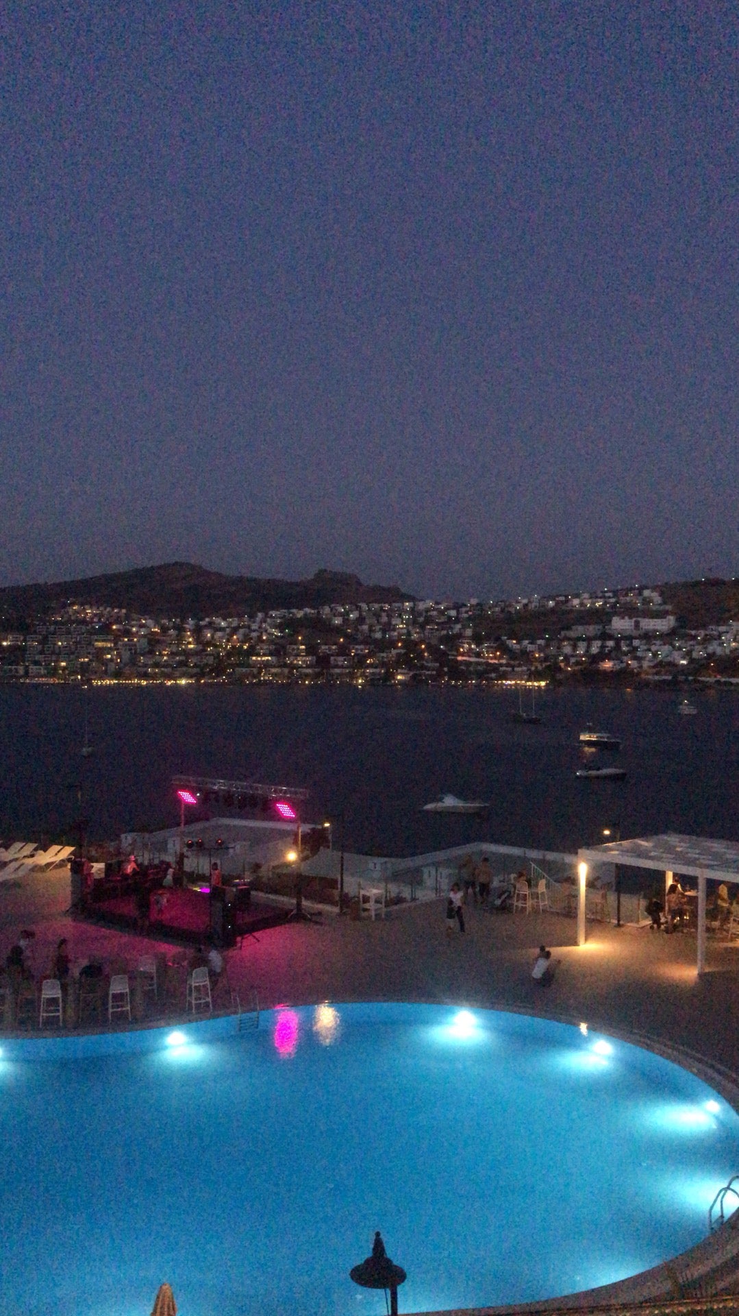 hotel-bar