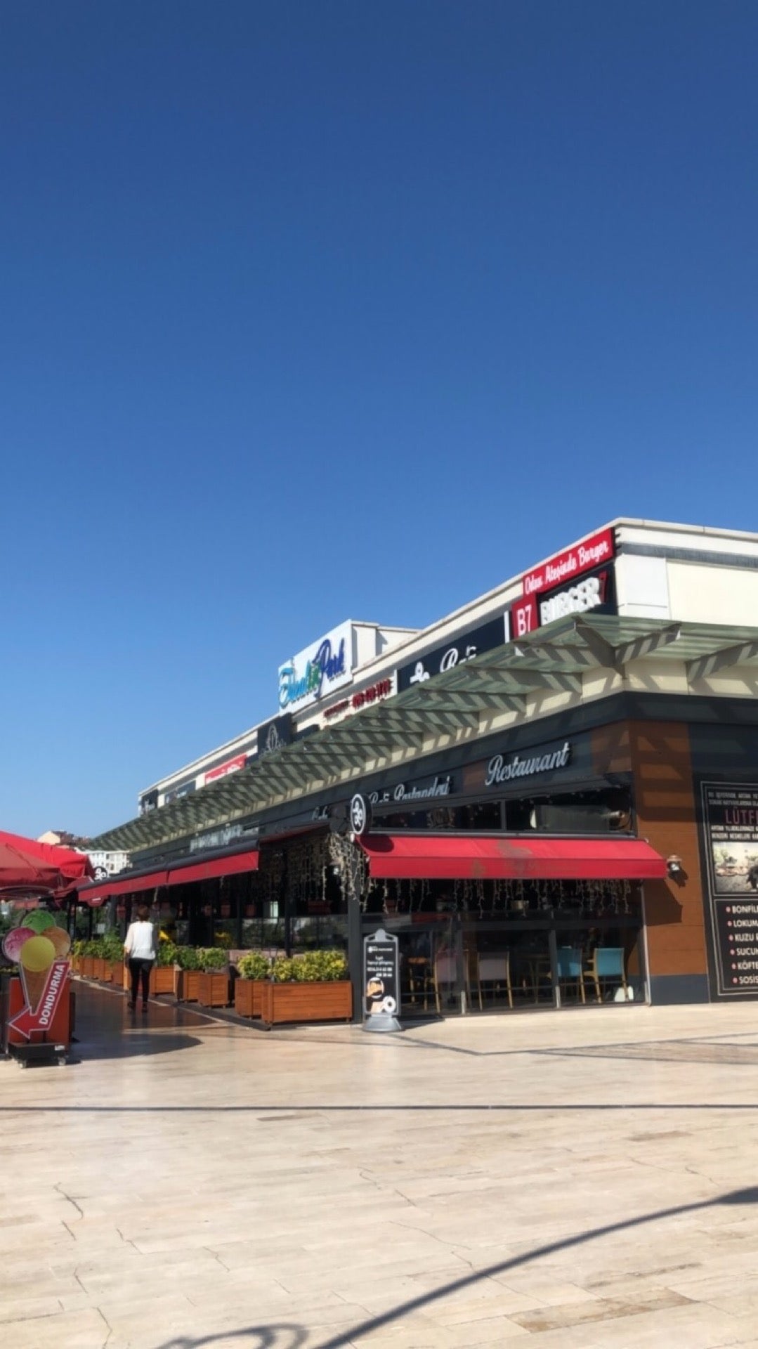 shopping-mall