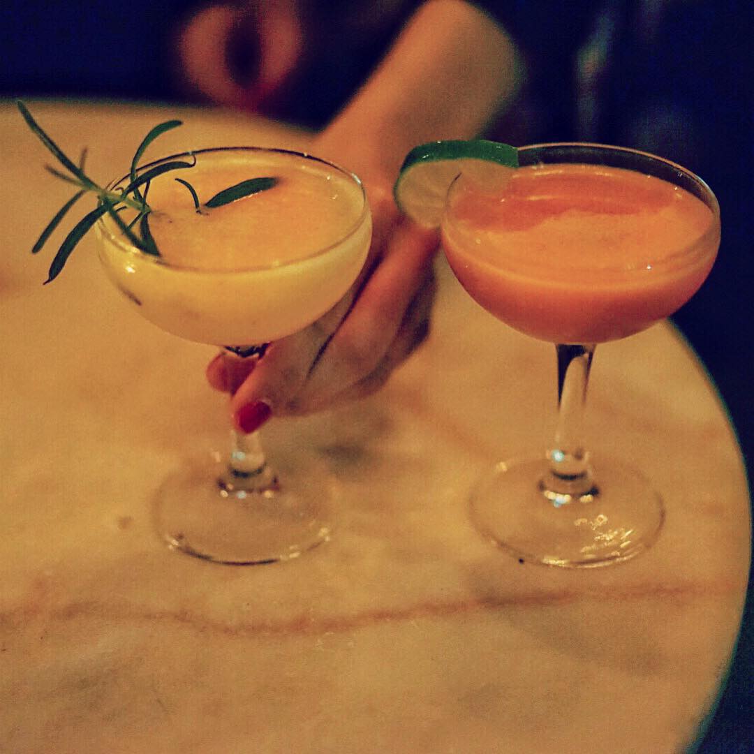 bar