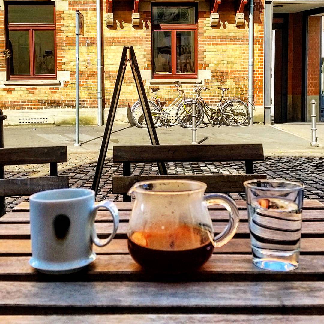 coffee-shop