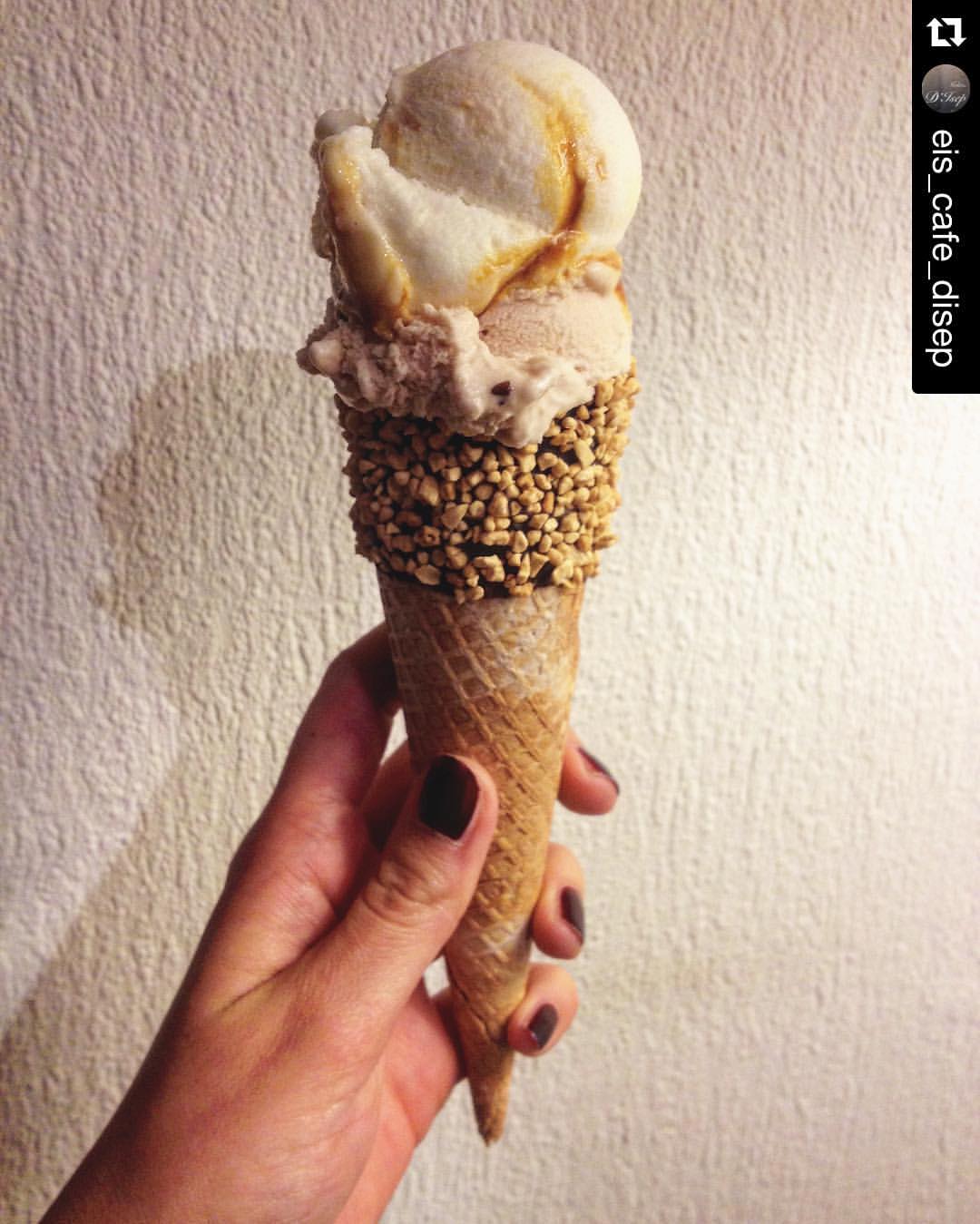 ice-cream-shop