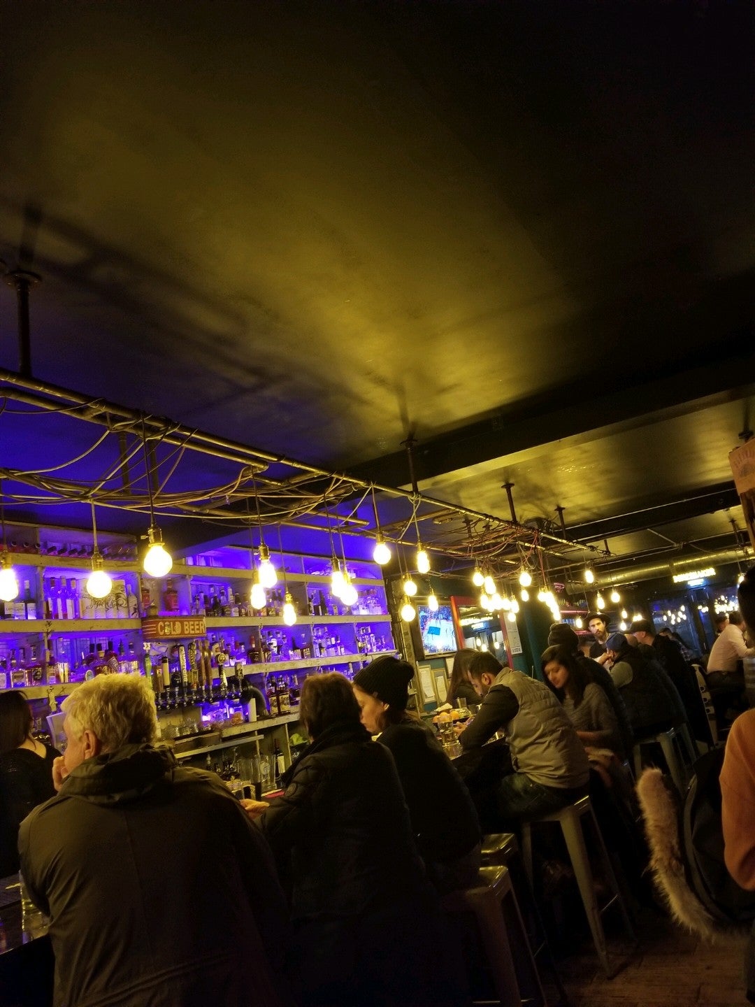 bar