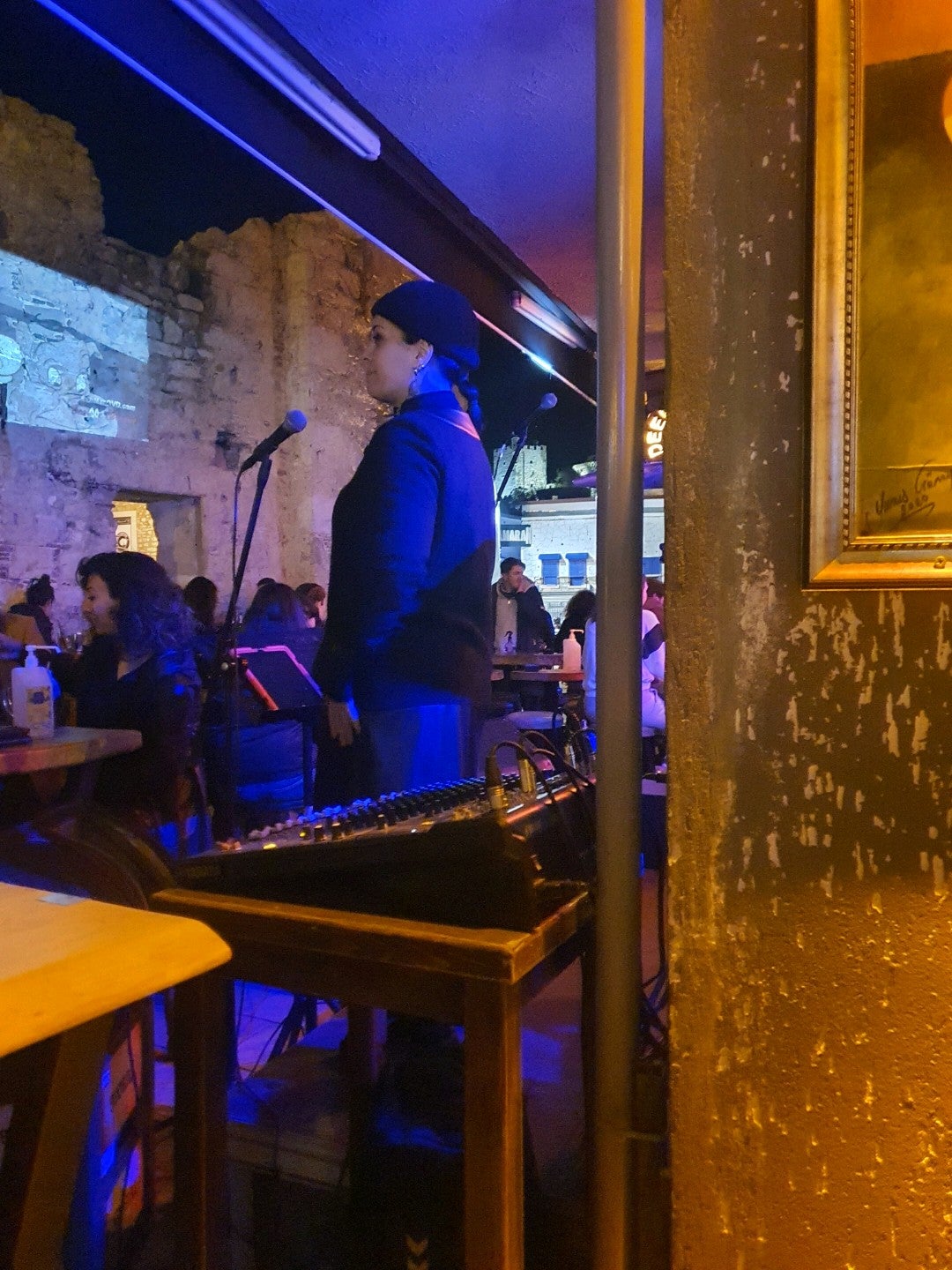 pub