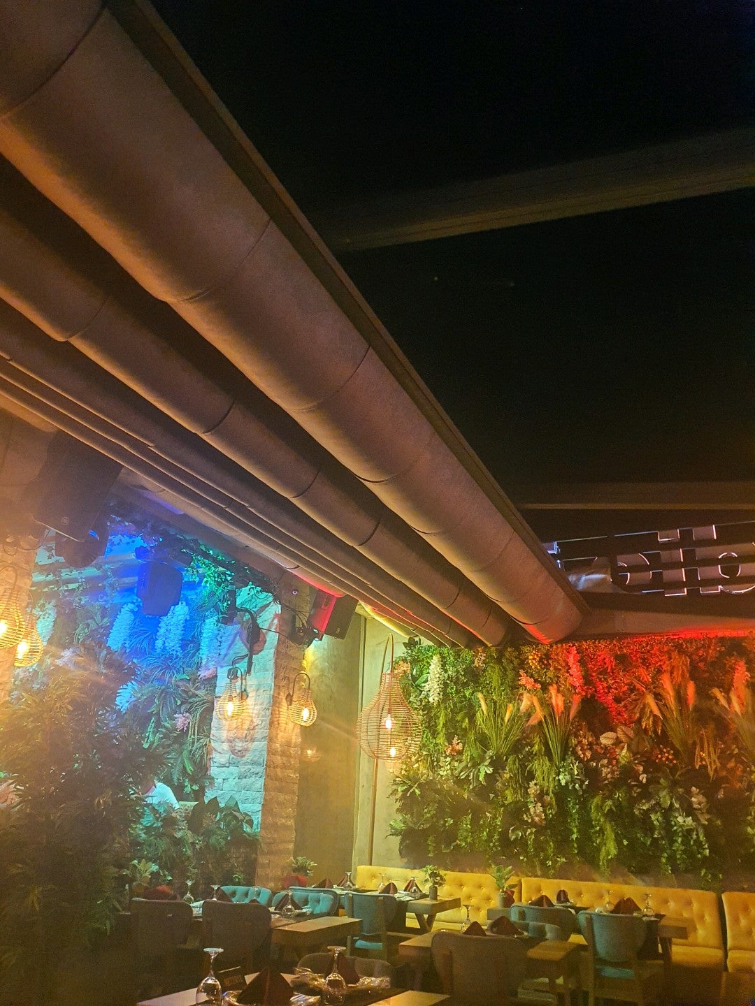 restaurant