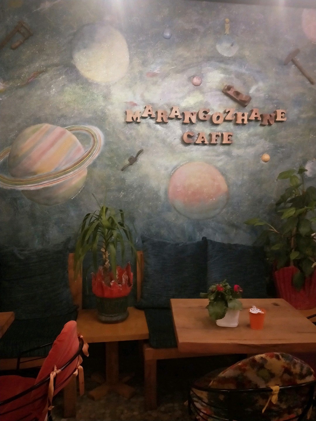 food-court