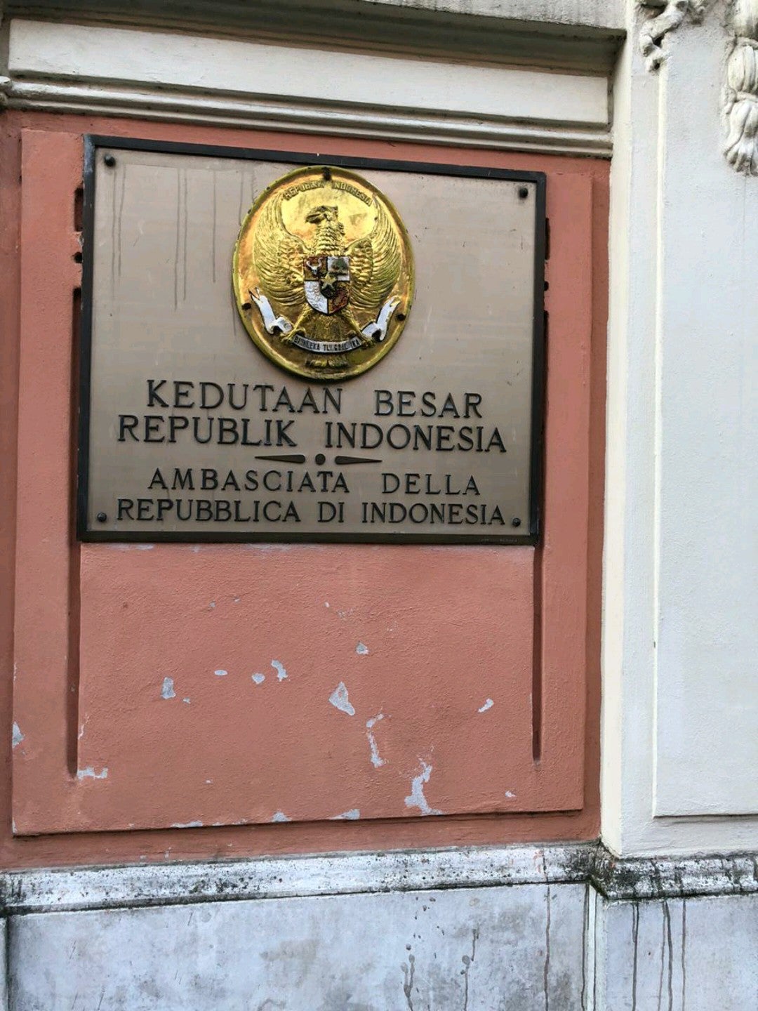 embassy-consulate