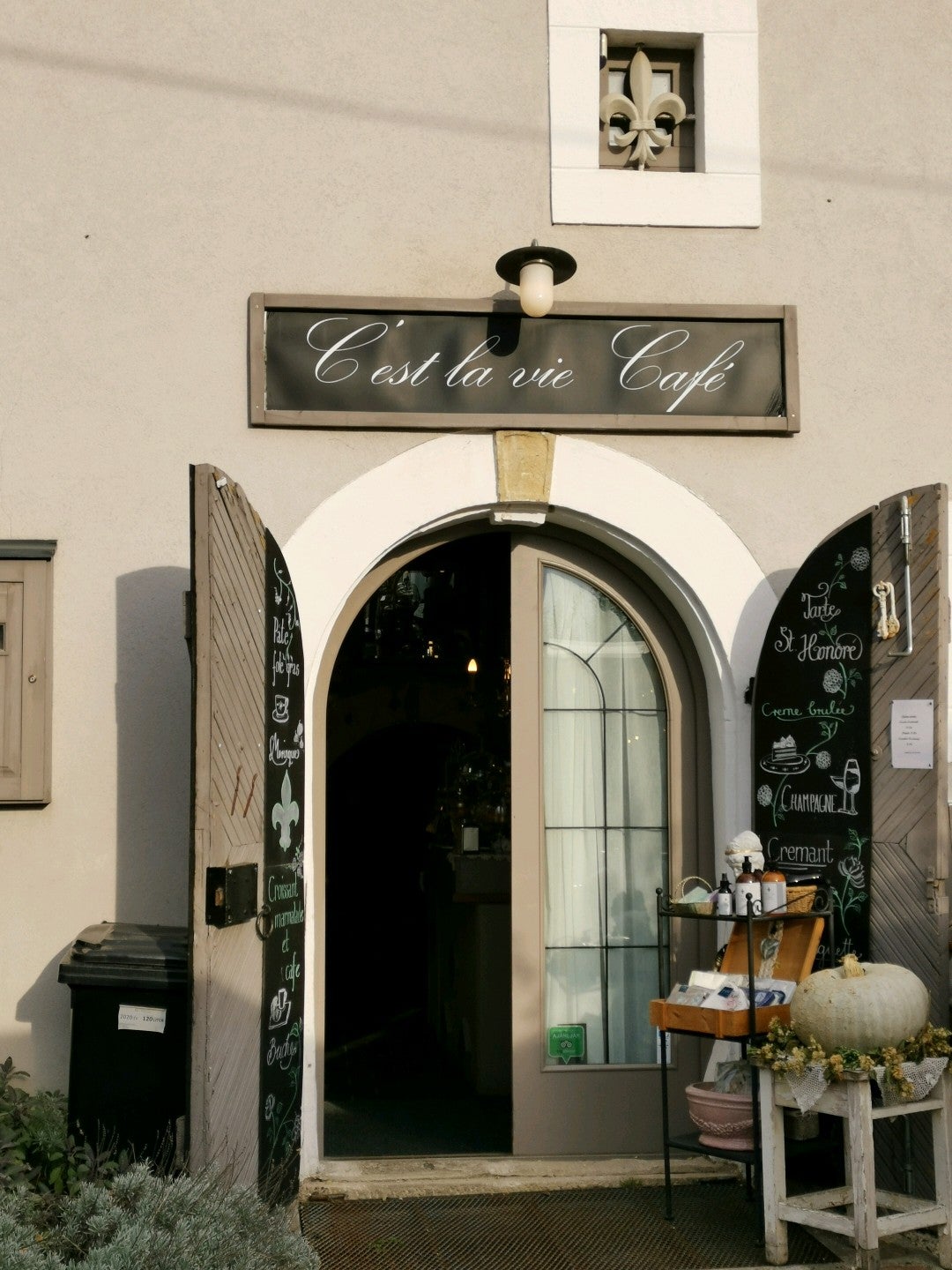 cafe