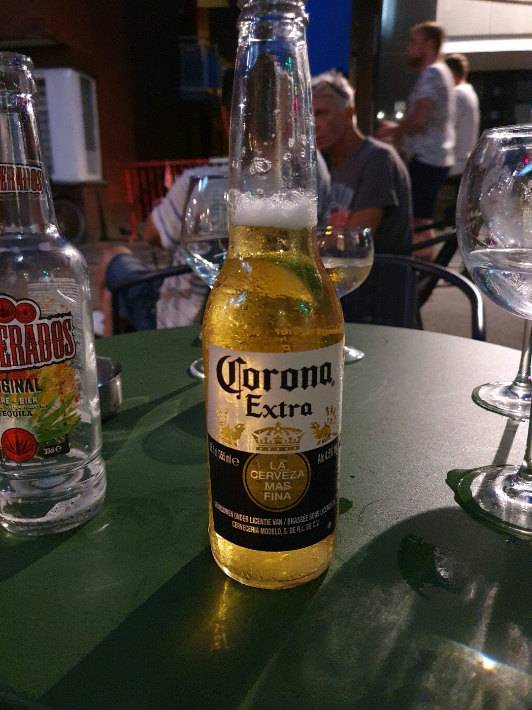bar