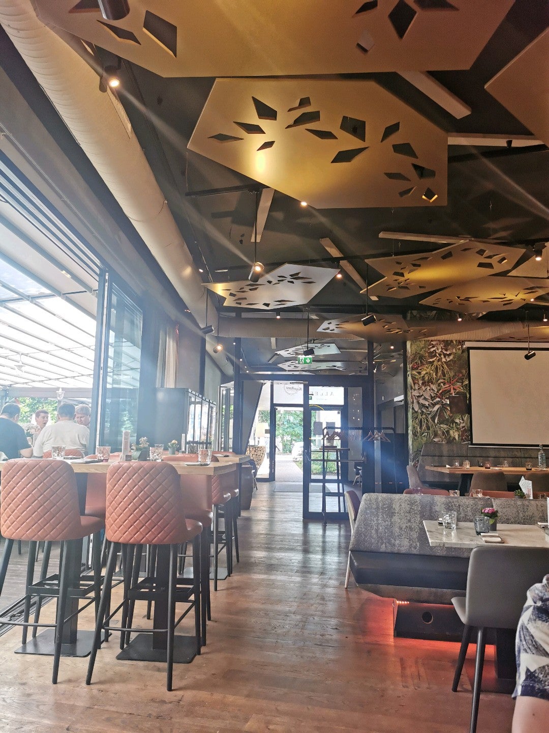 restaurant