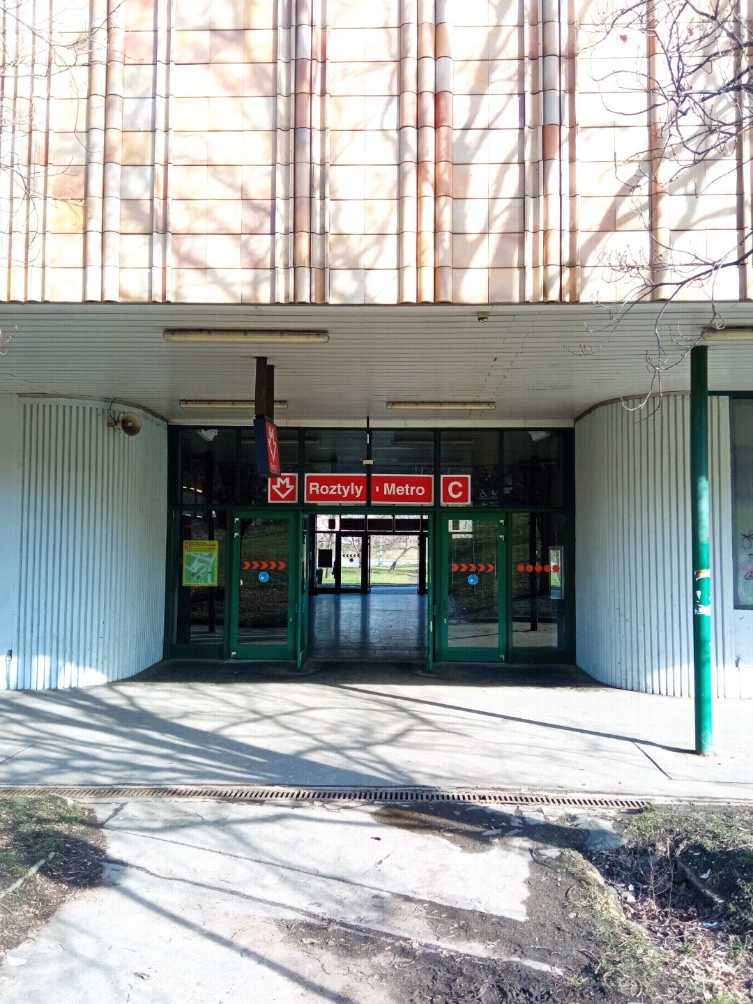metro-station