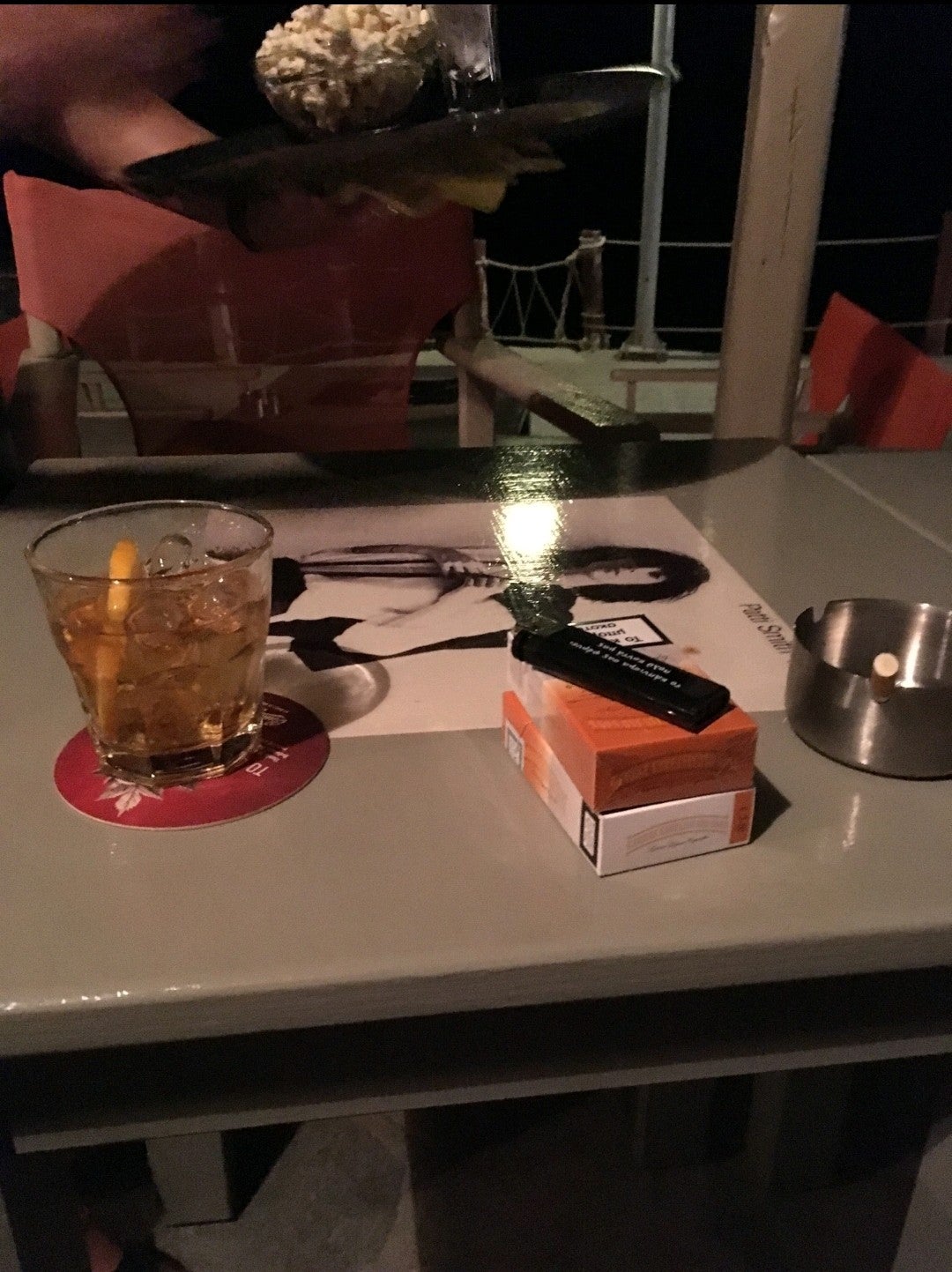 bar