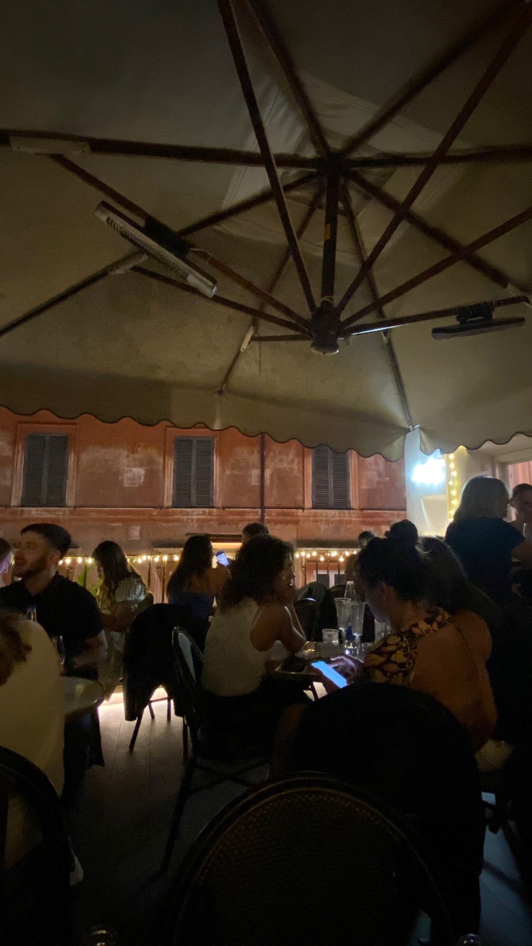 bar