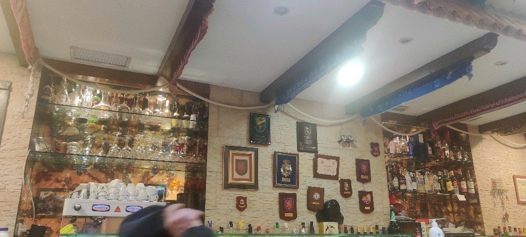 bar
