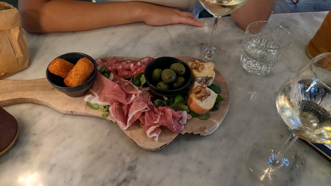 wine-bar