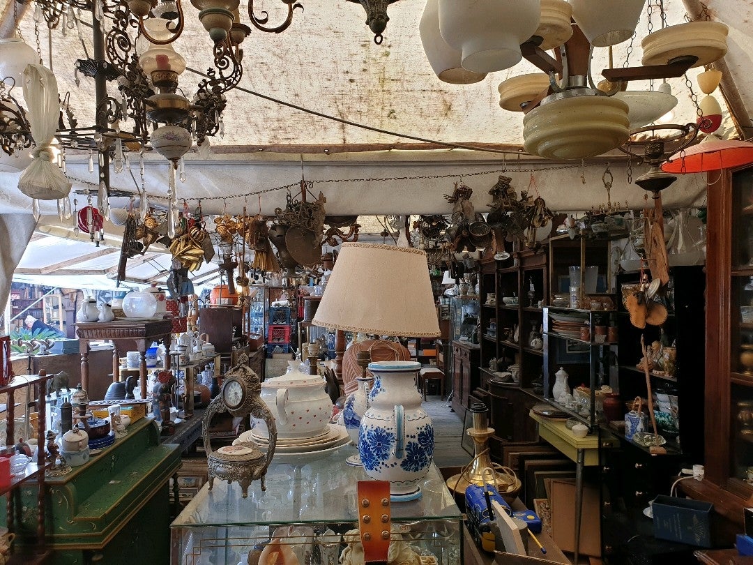 flea-market