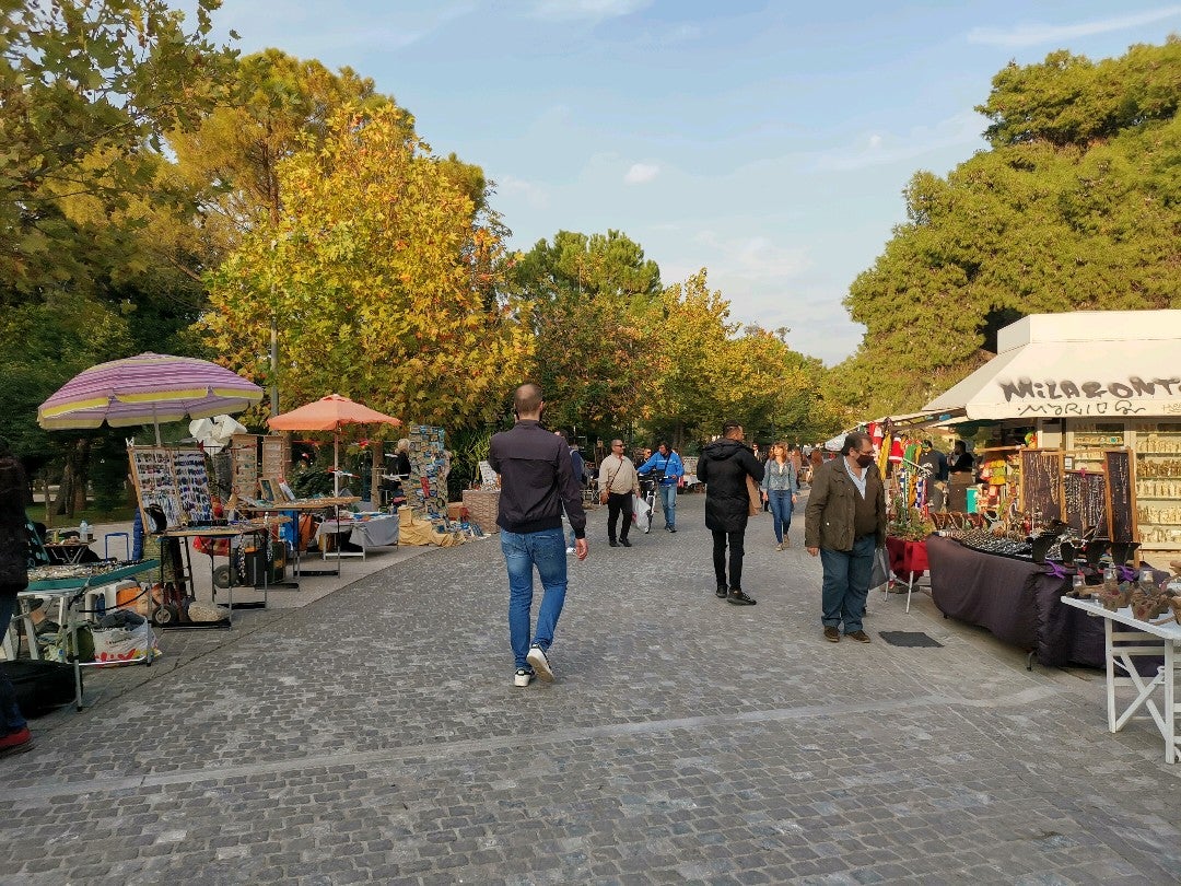 pedestrian-plaza