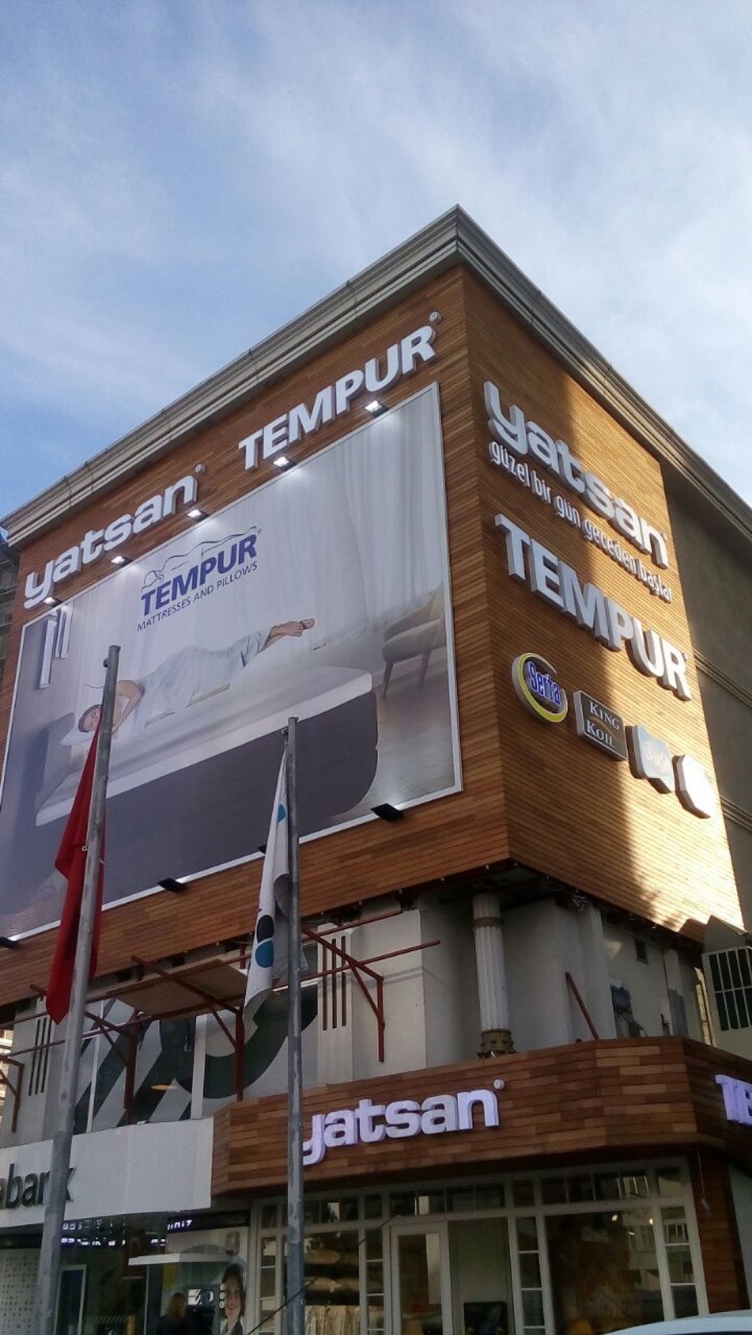furniture-home-store