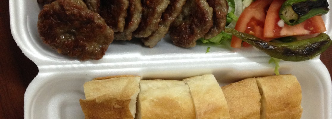 İnegöl İskender ve Et Lokantası Kayseri'de Türk Restoranı