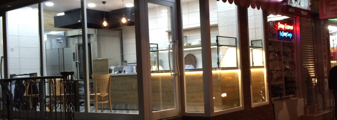 Özen Börek (Artık Kapalı) Çengelköy�da Börekçi