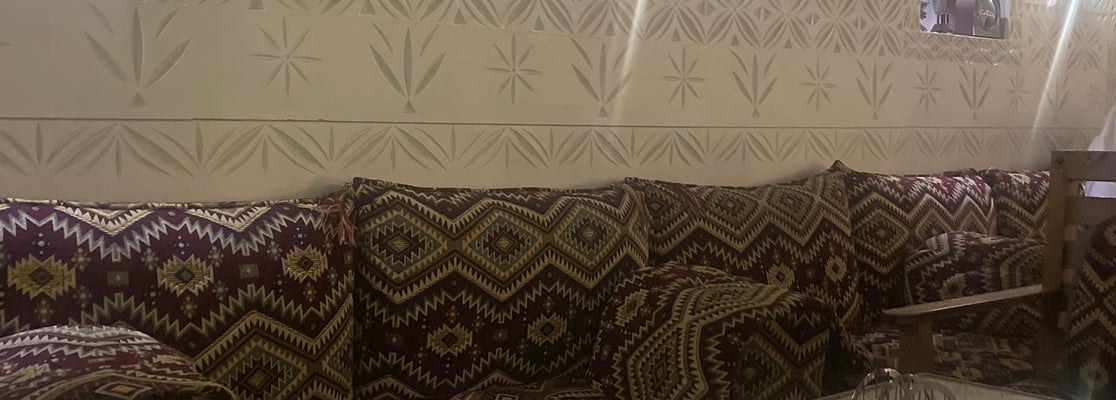 ALDEERAH COFFEE ديوانية الديرة Al Tahliyah King Khalid Rd. ALDEERAH COFFEE ديوانية الديرة Al Tahliyah King Khalid Rd.
