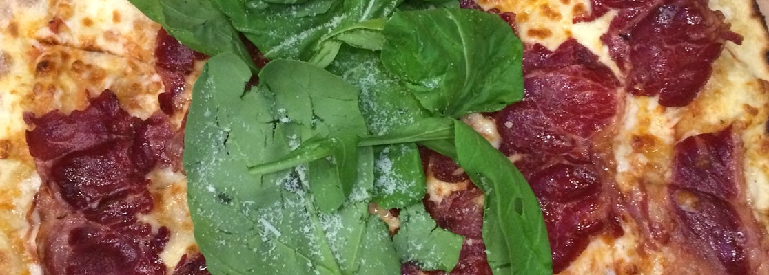 Pizza Locale Pizza Place in Caddebostan