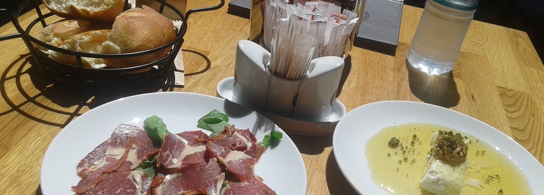 HSB Sarıyer Börek &amp; Kahvaltı Breakfast Spot in İdealtepe