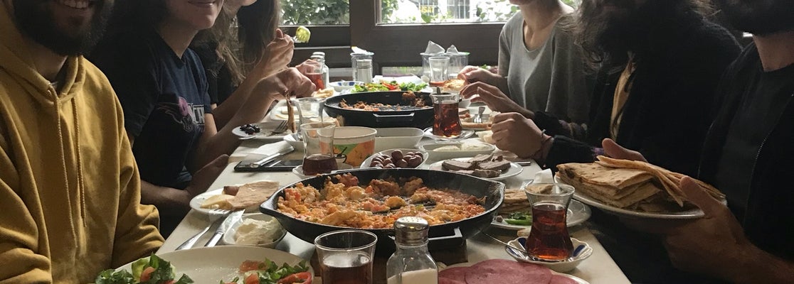 Saraylı Lezzet Evi Fulya 445 ziyaretçidan 56 tavsiye