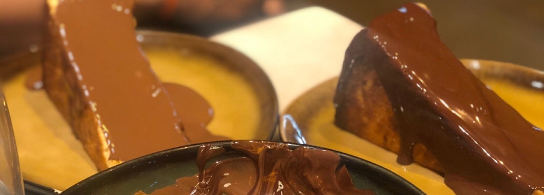 Viyana Kahvesi &amp; Çikolata Kutusu Bereketzade Büyükhendek Cad. No19