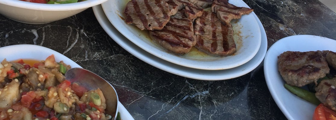 Uzan Et Mangal &amp; Kasap İstiklal İstiklal Mah. M.Akif Ersoy Cad. No