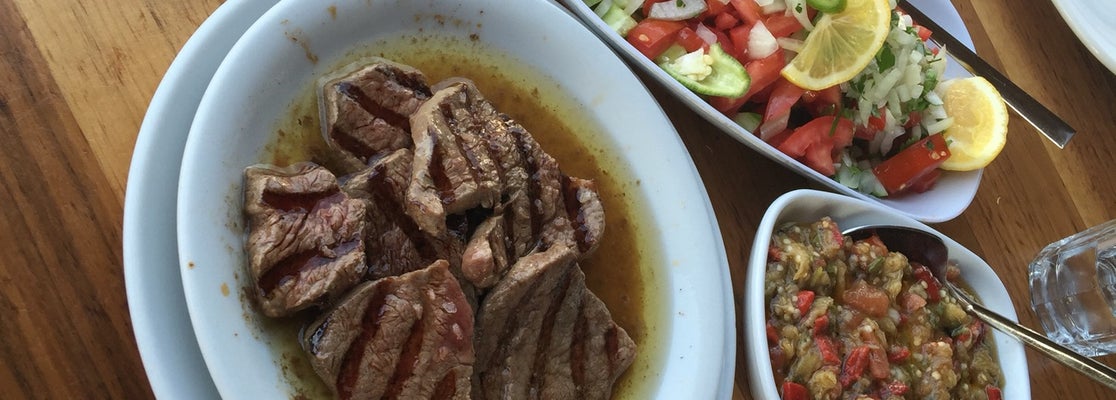 Uzan Et Mangal &amp; Kasap İstiklal İstiklal Mah. M.Akif Ersoy Cad. No