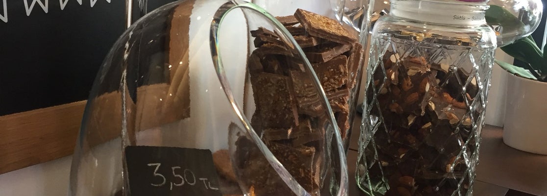 La Petite NONA Yenimahalle Kavaklı Sokak 6/D Koru Çarşısı