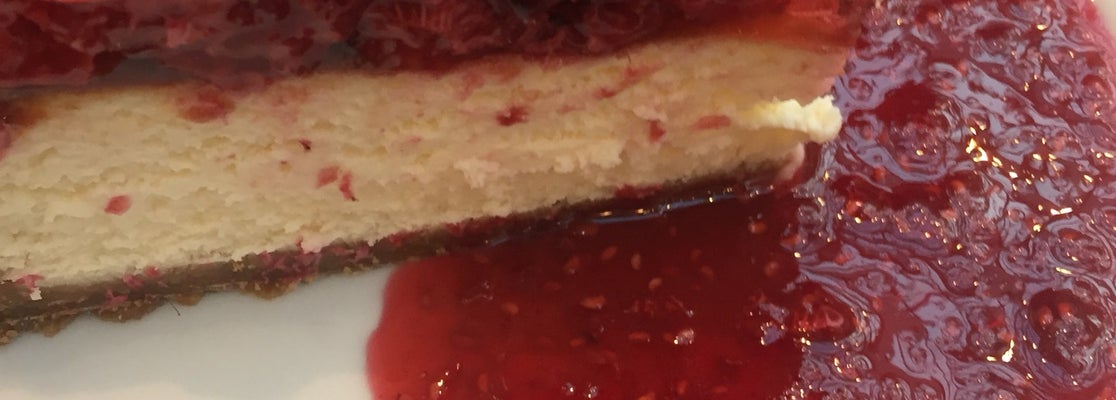 Reyhan Pastanesi (Now Closed) Dessert Shop in Gaziemir